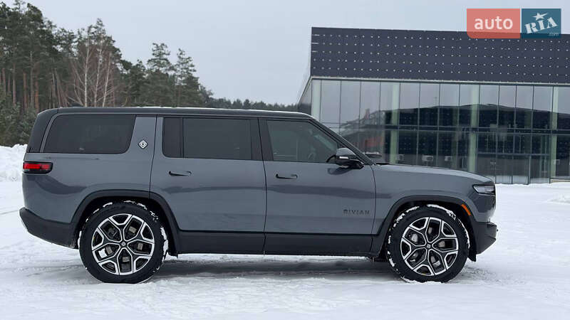 Внедорожник / Кроссовер Rivian R1S 2024 в Костополе