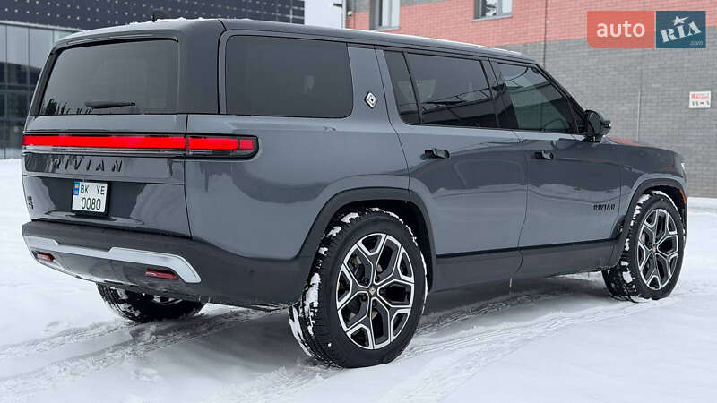 Внедорожник / Кроссовер Rivian R1S 2024 в Костополе