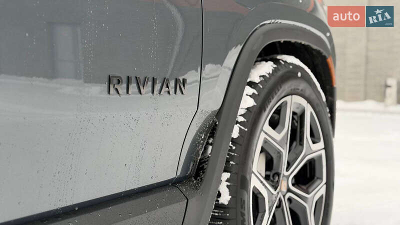 Внедорожник / Кроссовер Rivian R1S 2024 в Костополе