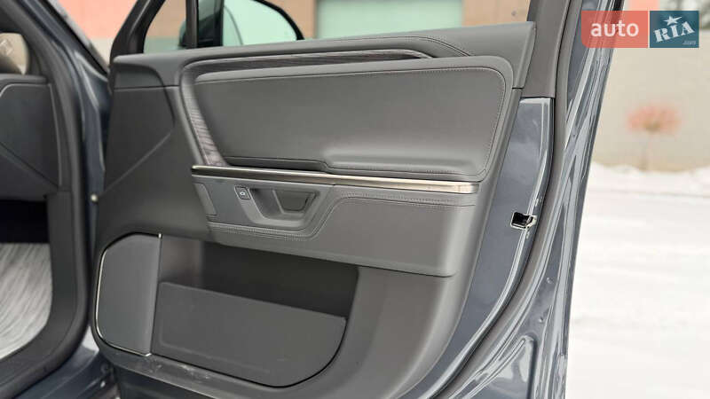 Внедорожник / Кроссовер Rivian R1S 2024 в Костополе