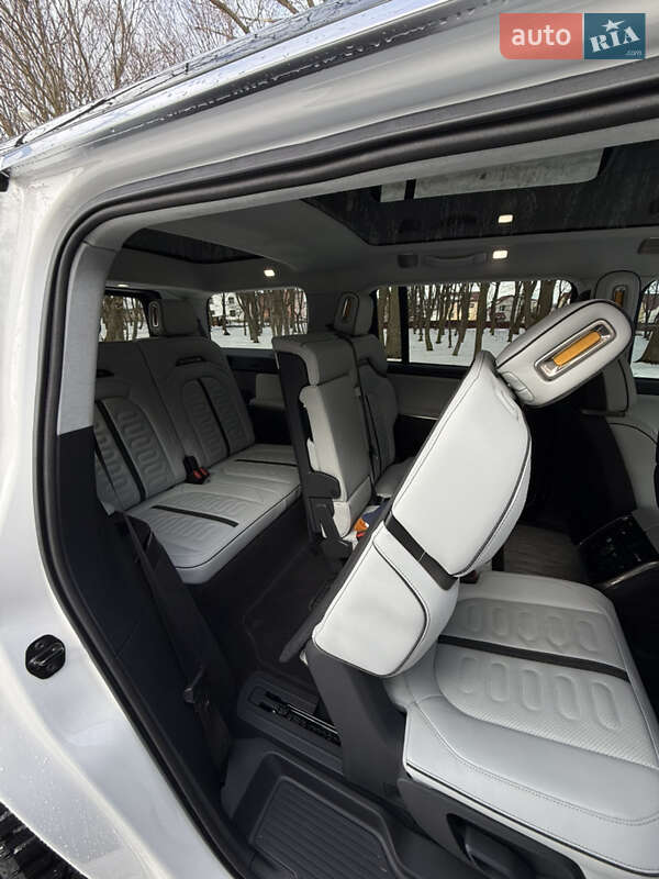 Внедорожник / Кроссовер Rivian R1S 2023 в Львове