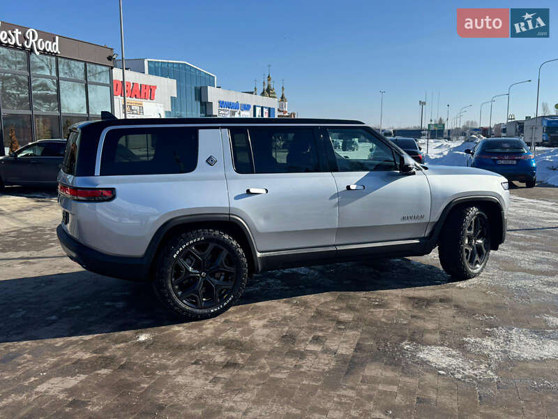 Внедорожник / Кроссовер Rivian R1S 2025 в Луцке