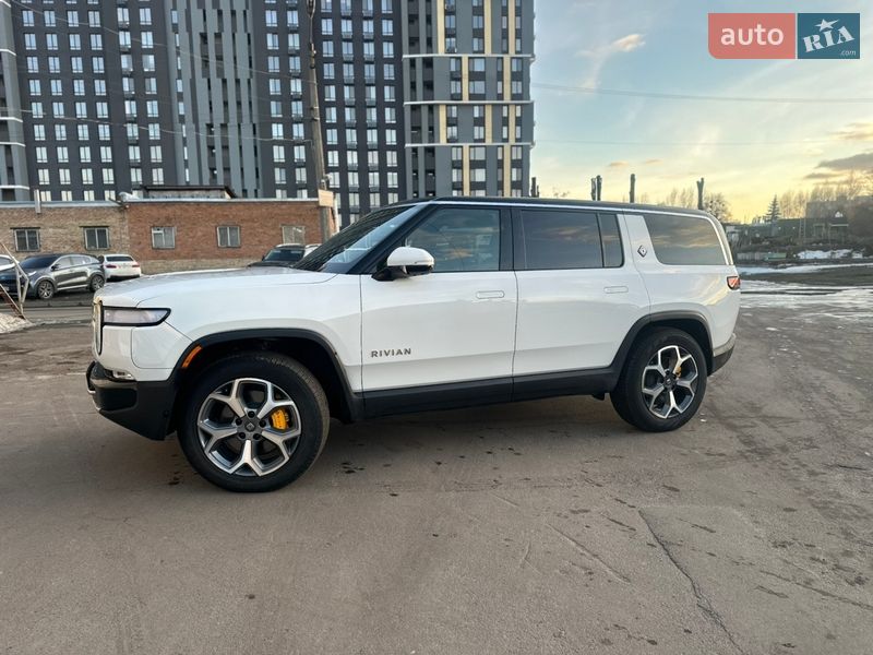 Внедорожник / Кроссовер Rivian R1S 2024 в Киеве