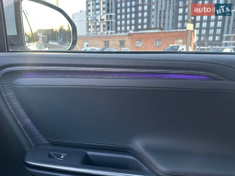 Внедорожник / Кроссовер Rivian R1S 2024 в Киеве