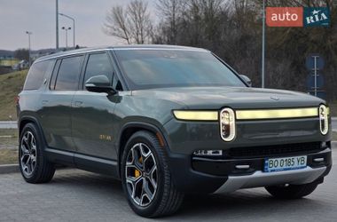 Внедорожник / Кроссовер Rivian R1S 2023 в Тернополе