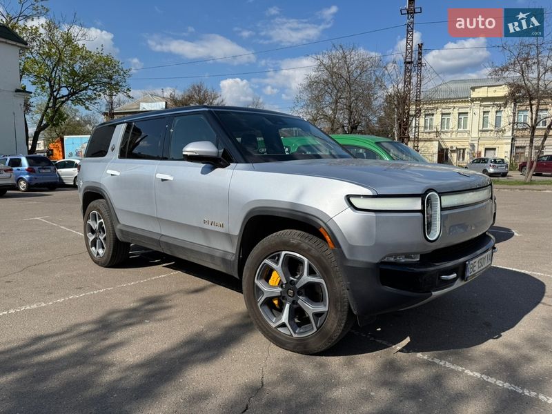 Внедорожник / Кроссовер Rivian R1S 2023 в Николаеве фото Внедорожник / Кроссовер Rivian R1S 2023 в Николаеве