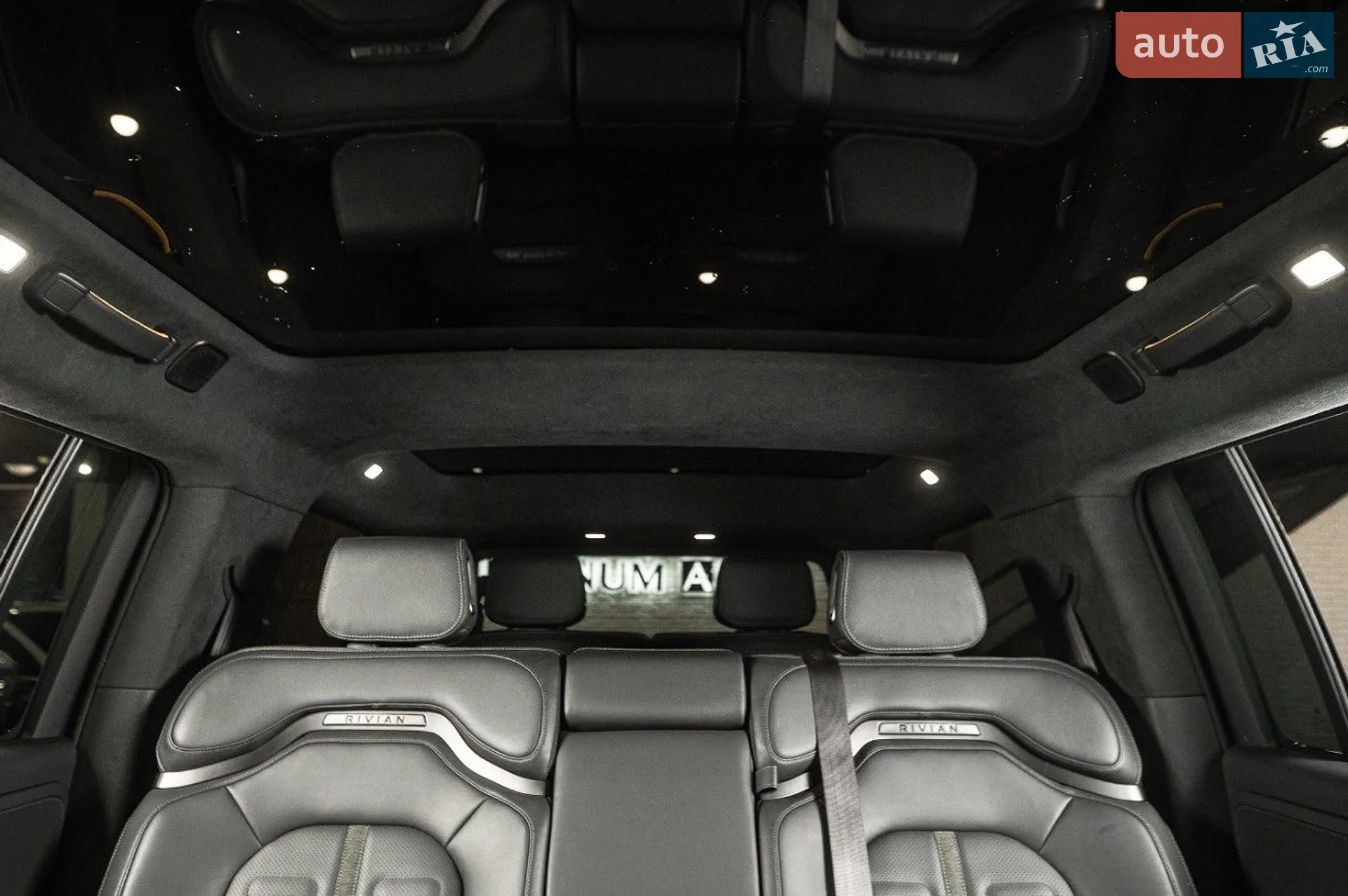 Rivian R1S 2023 VIN 7PDSGABA1RN031444 фото оголошення 54 з 63