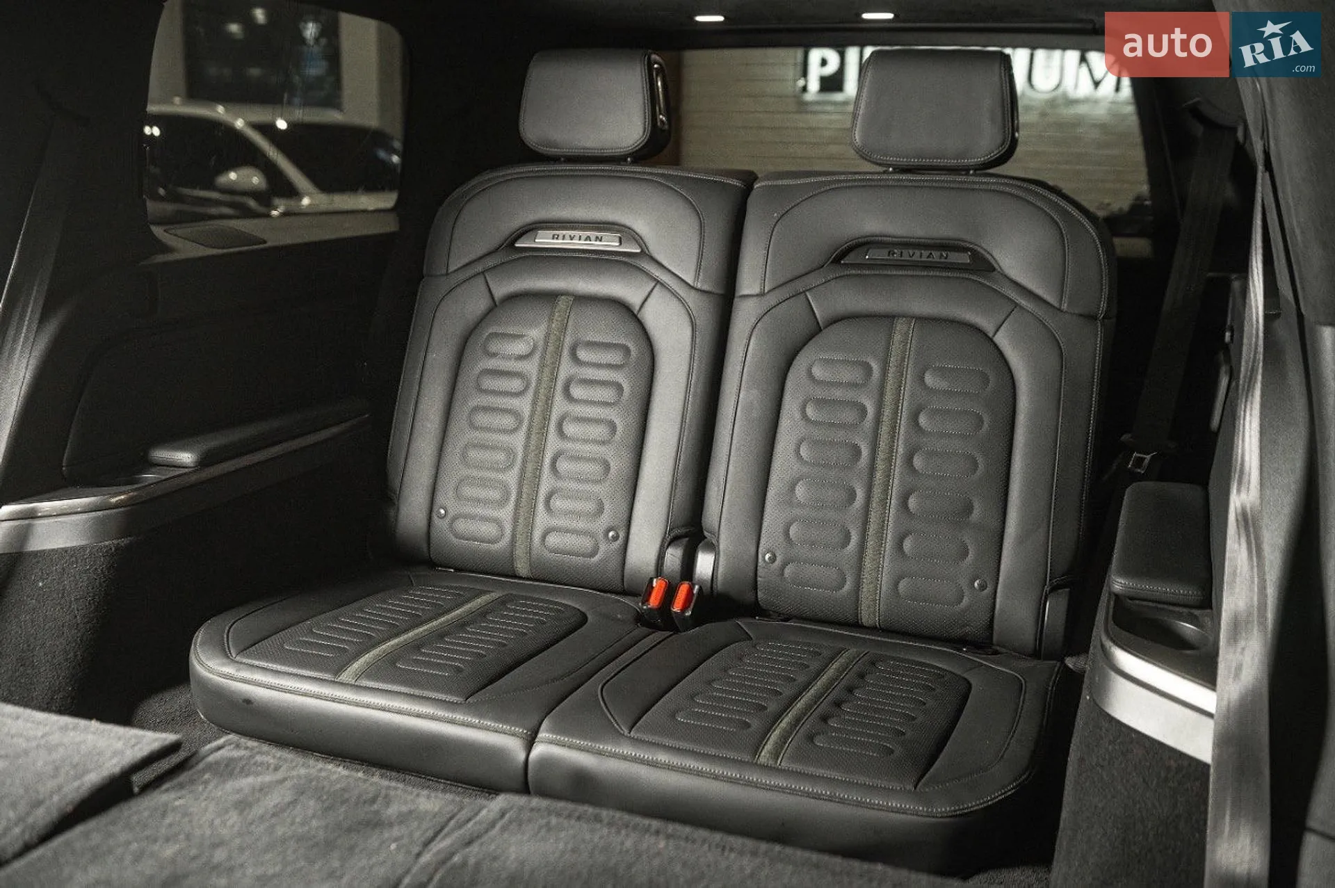 Rivian R1S 2023 VIN 7PDSGABA1RN031444 фото оголошення 58 з 63