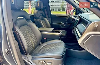 Rivian R1S 2024
