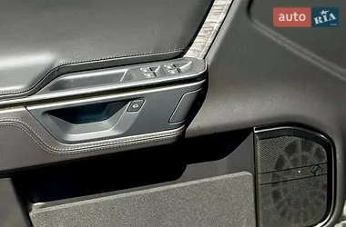 Rivian R1S 2024