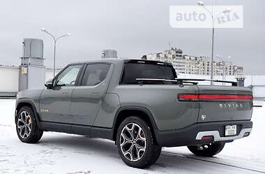 Пікап Rivian R1T 2022 в 