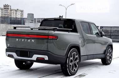 Пікап Rivian R1T 2022 в 