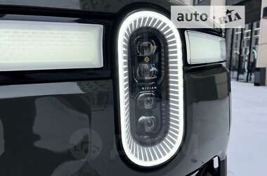 Пикап Rivian R1T 2023 в 