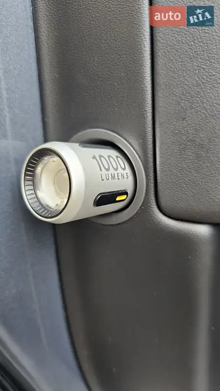 Rivian R1T 2021 VIN 7FCTGAAL3NN000909 фото оголошення 29 з 56