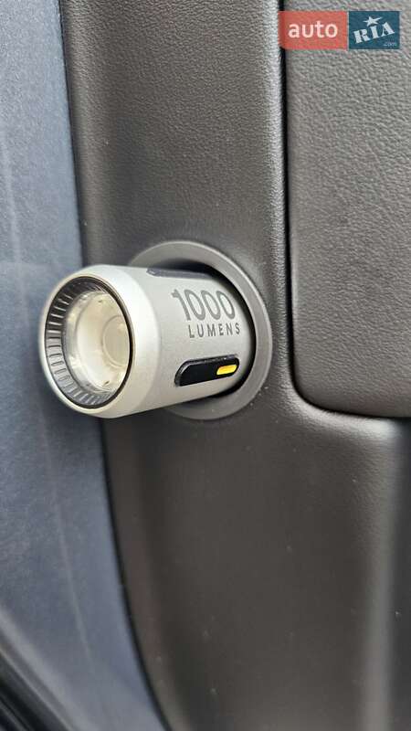 Позашляховик / Кросовер Rivian R1T 2021 в Львові фото 28 Позашляховик / Кросовер Rivian R1T 2021 в Львові