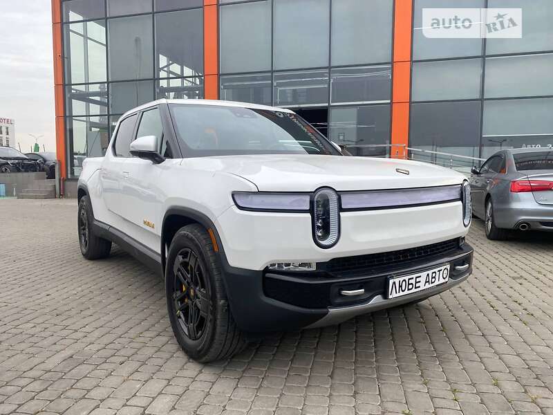 Rivian R1T 