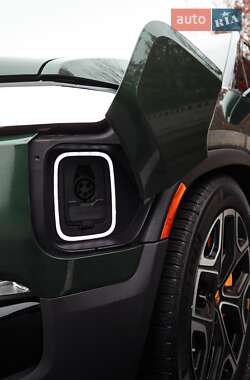 Пикап Rivian R1T 2023 в 