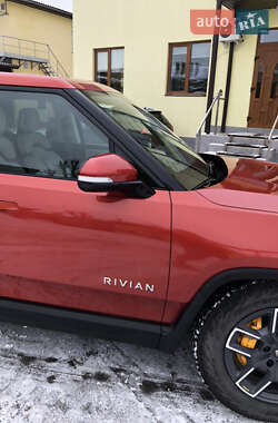 Пикап Rivian R1T 2023 в 