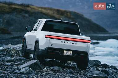 Пікап Rivian R1T 2022 в 