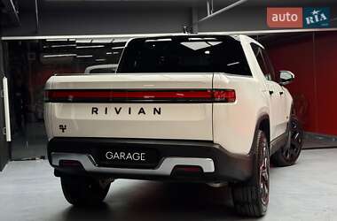Пикап Rivian R1T 2023 в 