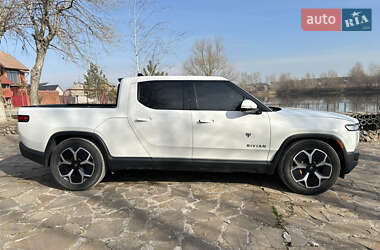 Пікап Rivian R1T 2022 в 