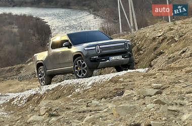 Пикап Rivian R1T 2023 в 