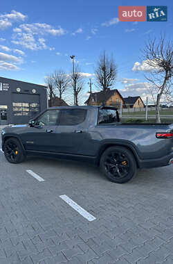 Пикап Rivian R1T 2022 в 