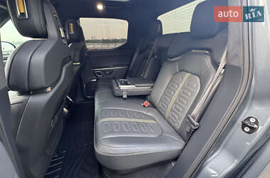 Позашляховик / Кросовер Rivian R1T 2022 в 
