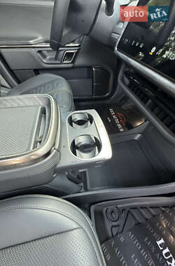 Позашляховик / Кросовер Rivian R1T 2022 в 