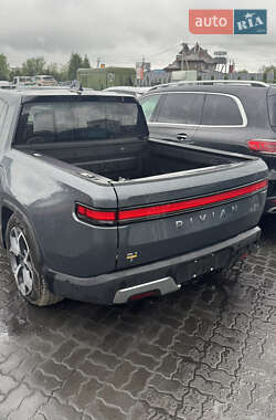 Пикап Rivian R1T 2022 в Львове