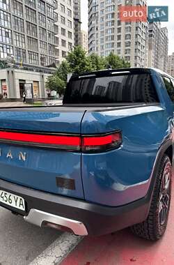 Пікап Rivian R1T 2022 в 