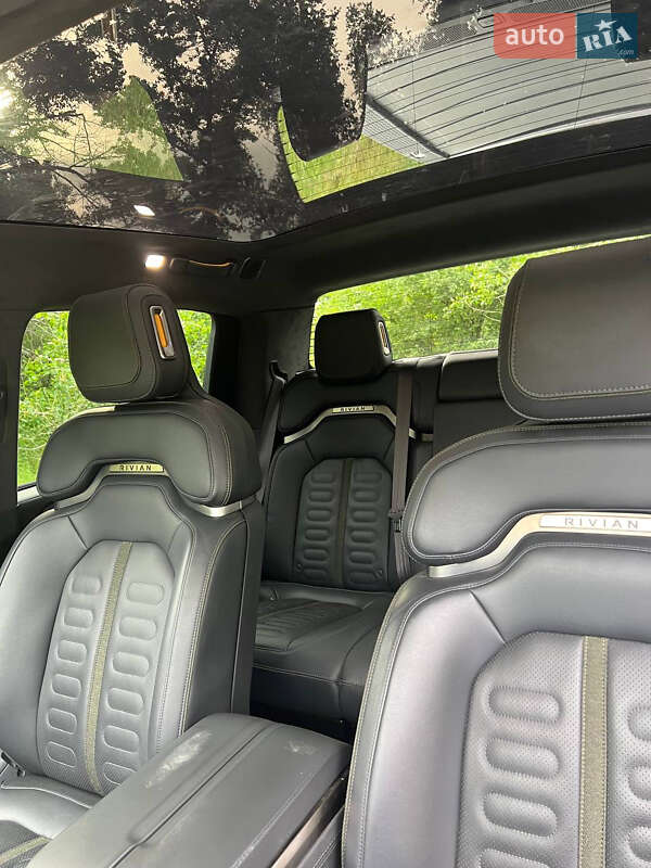 Пикап Rivian R1T 2022 в Днепре