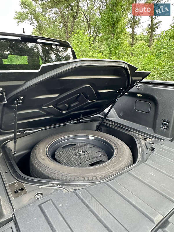 Пикап Rivian R1T 2022 в Днепре