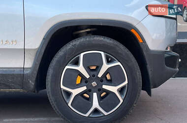 Пикап Rivian R1T 2023 в 