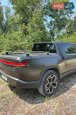 Пикап Rivian R1T 2022 в 