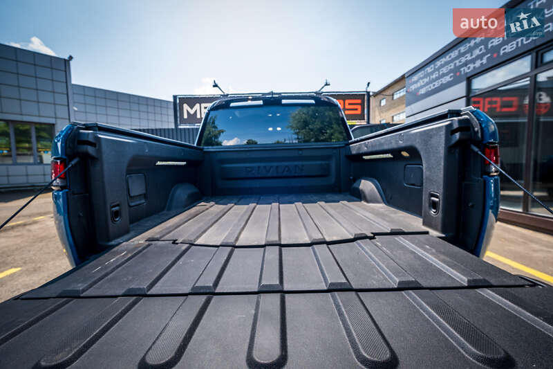Внедорожник / Кроссовер Rivian R1T 2022 в Киеве