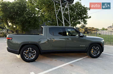 Пікап Rivian R1T 2022 в 