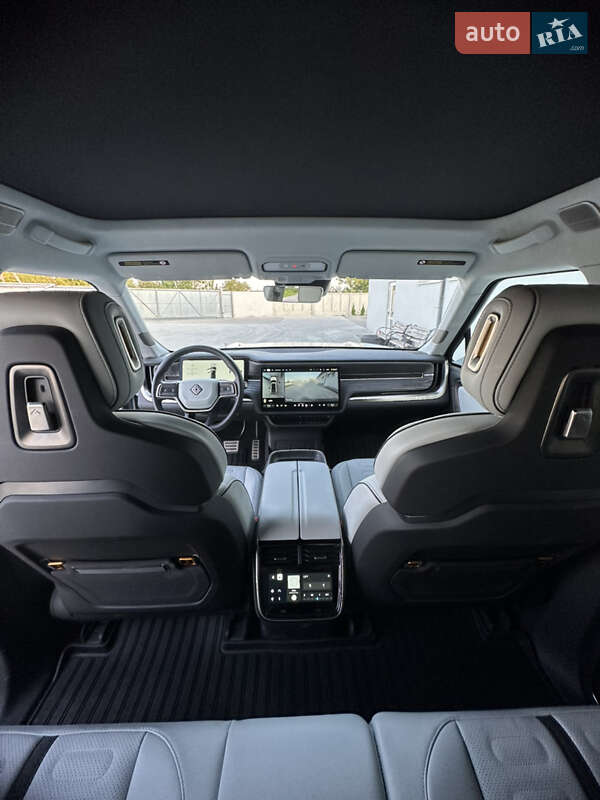 Пикап Rivian R1T 2023 в Ровно