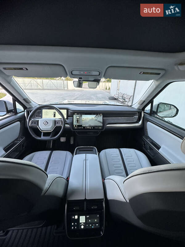 Пикап Rivian R1T 2023 в Ровно