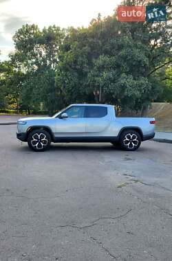 Пикап Rivian R1T 2022 в 