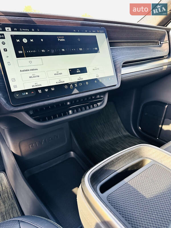 Пікап Rivian R1T 2024 в Дніпрі