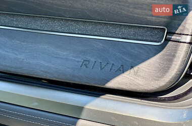 Пікап Rivian R1T 2022 в 