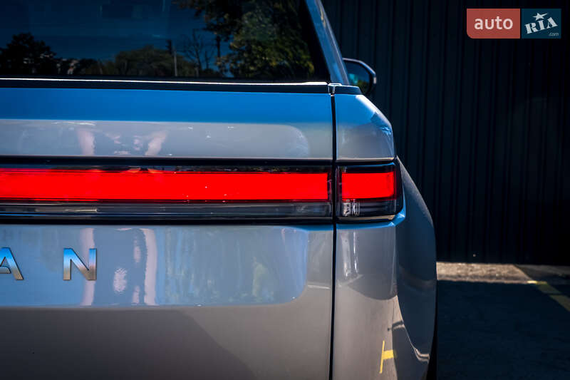 Пикап Rivian R1T 2022 в Киеве фото 15 Пикап Rivian R1T 2022 в Киеве