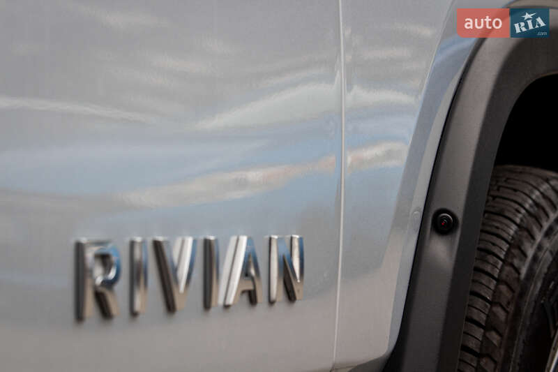 Пікап Rivian R1T 2023 в Львові