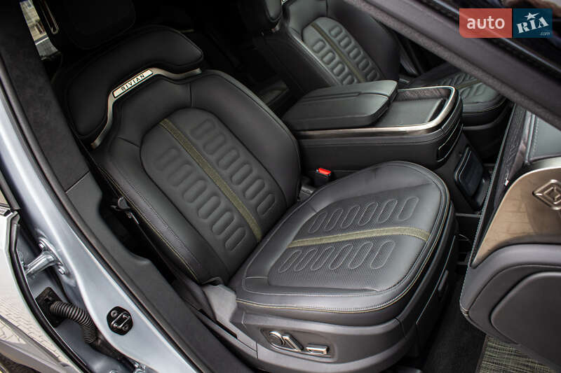 Пікап Rivian R1T 2023 в Львові