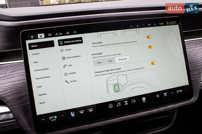 Пікап Rivian R1T 2023 в Львові