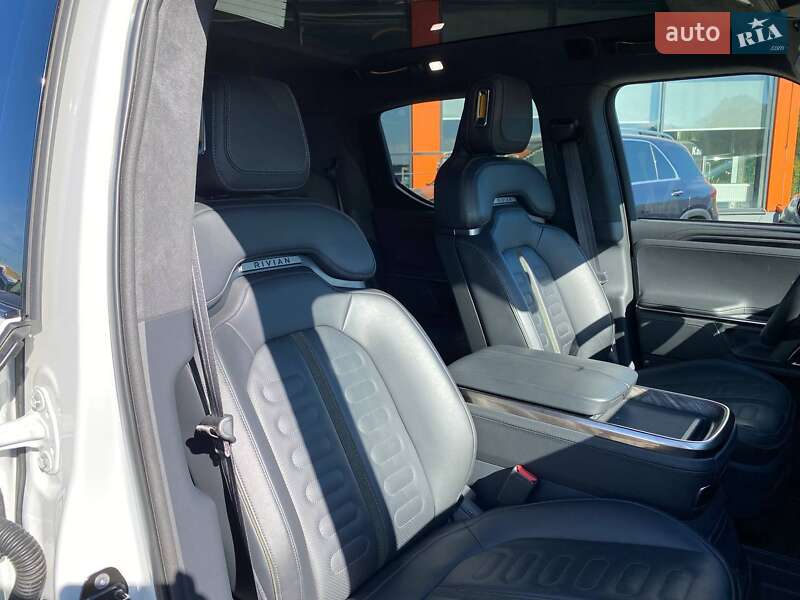 Пикап Rivian R1T 2022 в Львове