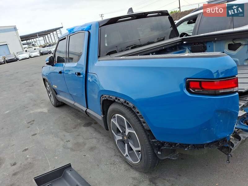 Пикап Rivian R1T 2023 в Ирпене