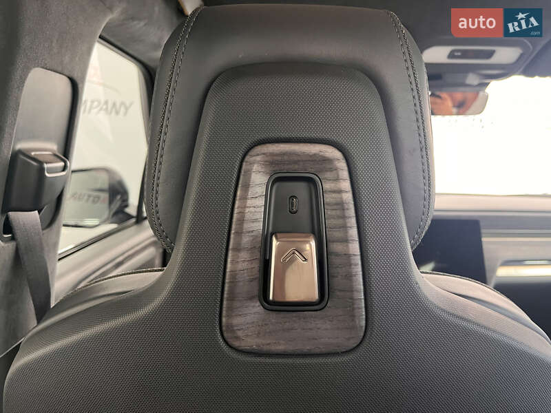 Пикап Rivian R1T 2022 в Львове