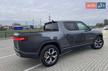 Пікап Rivian R1T 2022 в  фото 6 Пікап Rivian R1T 2022 в